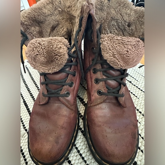 Boots - Picture 6 of 15